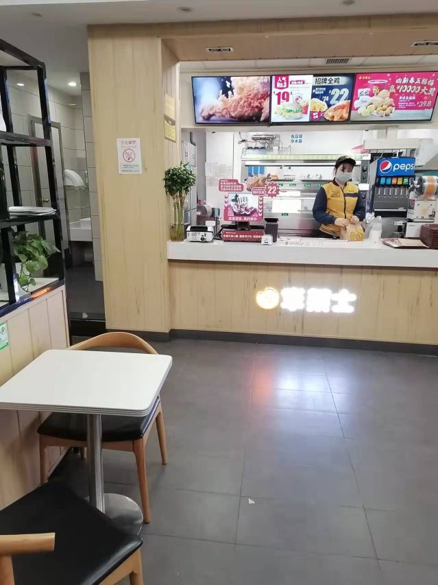华莱士·全鸡汉堡(两江店)