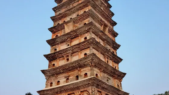 三江白塔