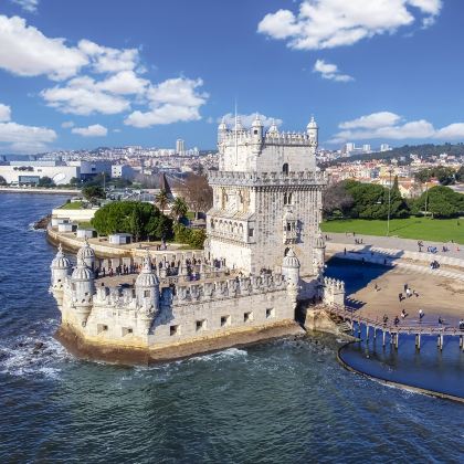 葡萄牙里斯本9日8晚拼小团