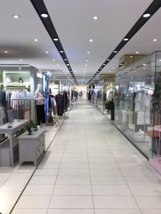 第一八佰伴-上海-Hillary