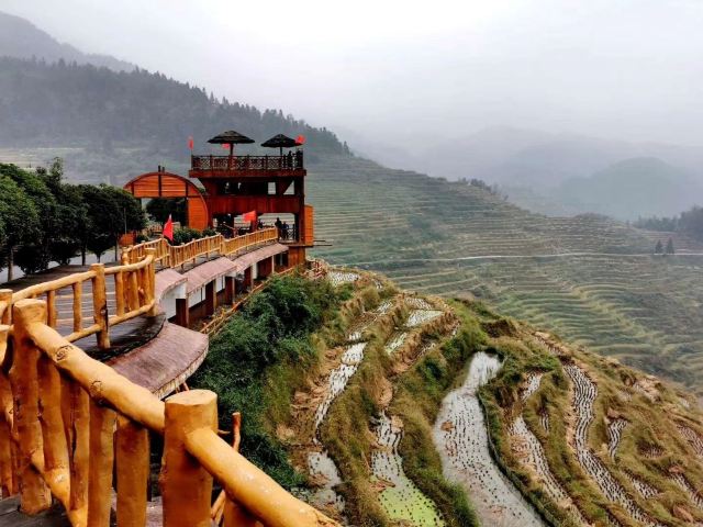 月牙山溶洞旅行图片 2
