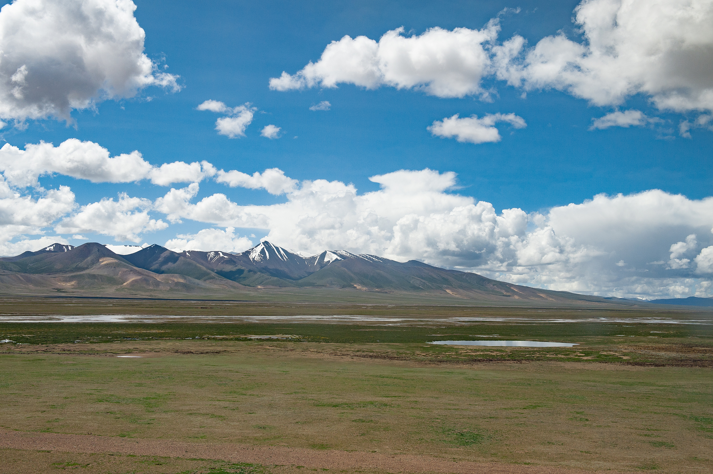 4-Day Nagqu Tour: Daguo Snow Mountain and Geladandong Snow Mountain, Siling Lake's plateau beauty
