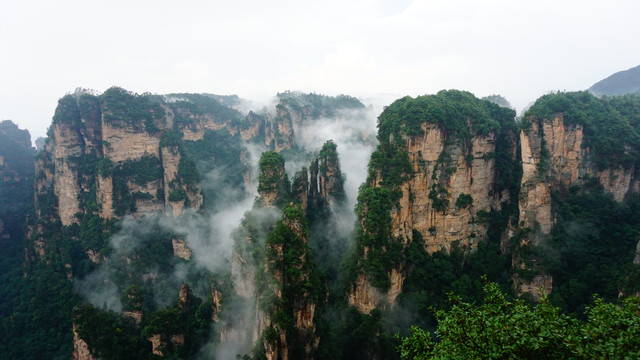 行走湘黔十万大山