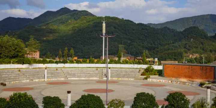 海坪彝族文化園火把廣場