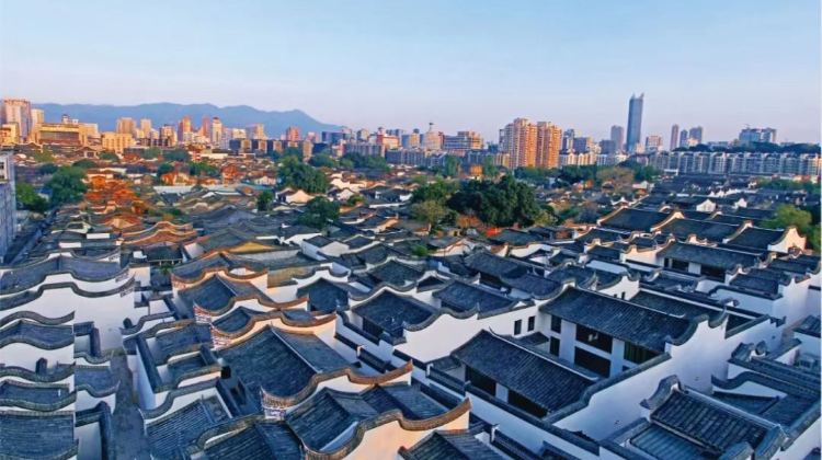 7-Day Explore Fujian's Diverse Charms: Seaside Kulangsu, Ancient Quanzhou, Historic Fuzhou and Fairy Wuyi Peaks