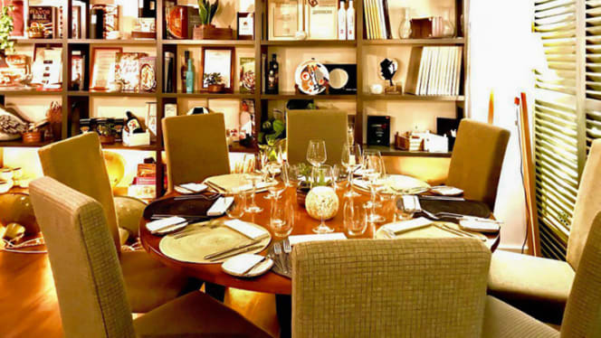 D'Gustar by Adrian Quetglas