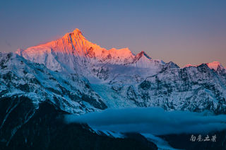 云南的雪山峡谷,为什么能酿出世界级的冰葡萄酒,还返销欧洲