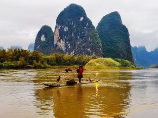 走进烟雨桂林,宿黄姚登相公山,打卡20元人民币背面图案风景
