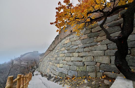 北京怀柔慕田峪长城民宿旅游住宿：怀柔怀墅民宿这里交通便捷，山清水秀，充满着山野田园的理想生活