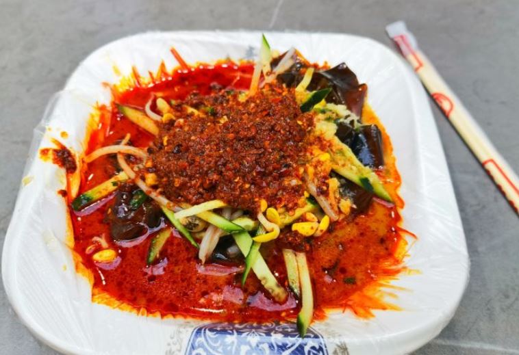 青山酿皮(湟中路店)