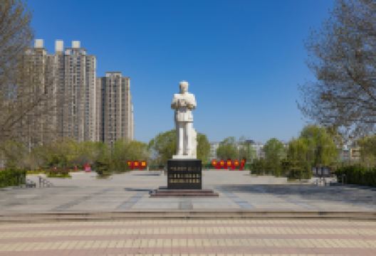 幸福柳广场景点图片