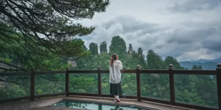 雲天飛燕觀景台