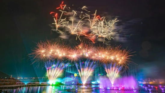 天河潭旅游度假区烟花秀
