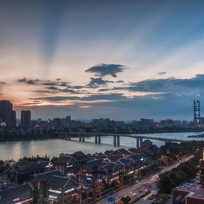 柳州香桥地质公园+中渡古镇+窑埠古镇一日游【拼小团/私家团】