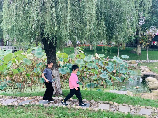 成都周边近郊游-望山·栖酒店-石象湖-明月村-放松身心的亲子游