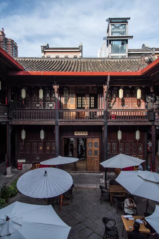 马家大院 | 纷繁复杂的尘世中慰藉灵魂的温情礼献~