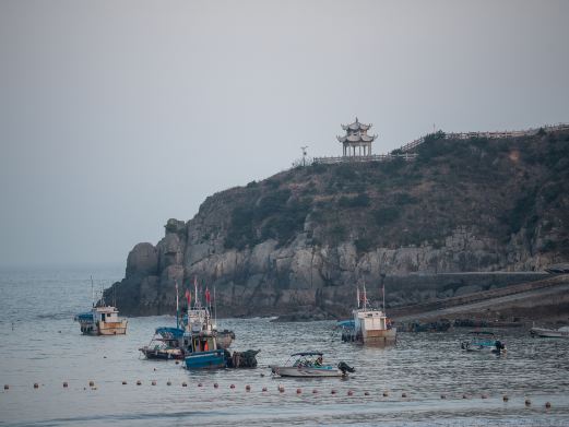 雾城沙滩