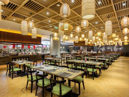 齐河孔雀王温泉酒店·金孔雀自助百汇餐厅图片