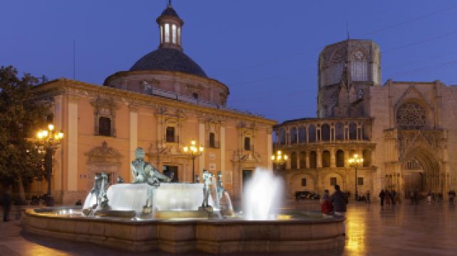 瓦伦西亚圣女广场