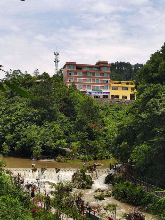 天生桥景区旅行图片 3