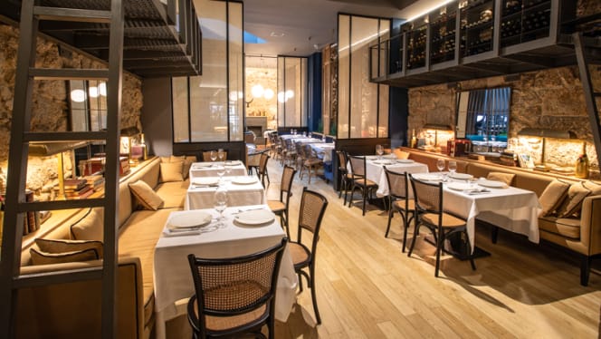 URO Rest and Club餐厅图片