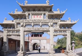 波罗堡古建筑群+陕西波浪谷景区一日游【  2人成团】【丹霞地貌 长城文化 特色美食】