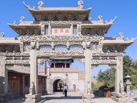 波罗堡古建筑群