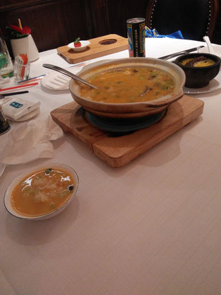 上海醉辉皇，，餐厅里，，吃海鲜，，，