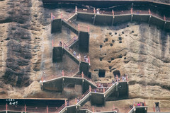 麦积山石窟/仙人崖游记图片] 不建议恐高者游览麦积山石窟，它因建在悬崖之上，躲过了许多劫难