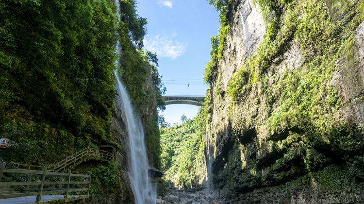 6-day 5-night · Private Tour · Zhangjiajie + Tianmen Mountain National Forest Park + Zhangjiajie Grand Canyon + Enshi Grand Canyon Scenic Area