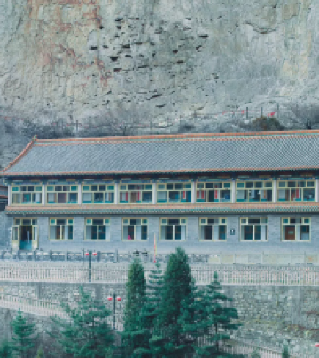 铁锁关镇游记图文-绵山有三绝，铁锁岭挂铁锁最为震撼