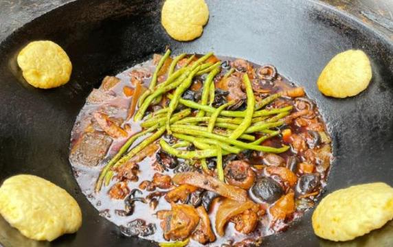 老柴房柴火鸡(航天立交店)