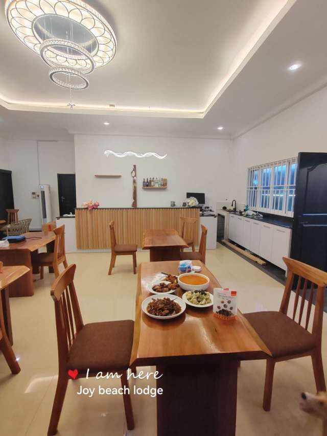 Joy Beach Lodge餐厅图片