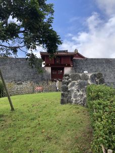 冲绳首里城公园-那霸-辰溪巴克