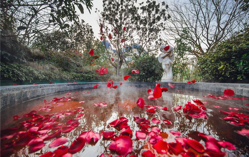 无锡洛克菲露天汤泉