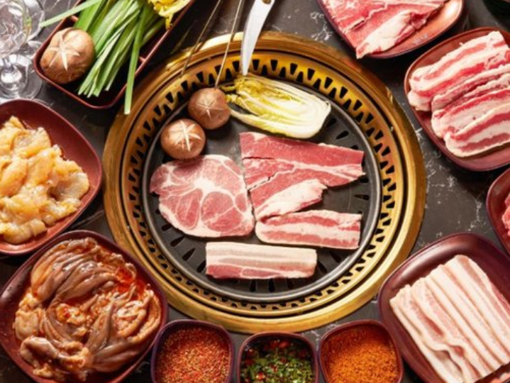 万炉海鲜烤肉自助(金光华店)