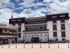 布达拉宫白宫-拉萨-酒仙老周