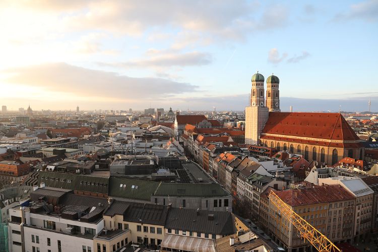 Altstadt-Lehel (Historical charm, cultural treasures)