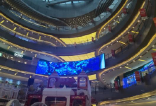 宁波环球银泰百货购物图片