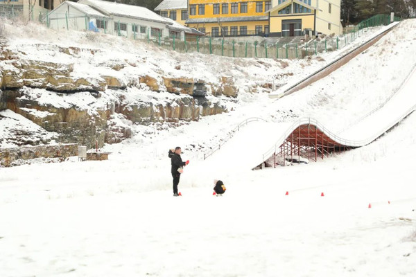 冬季亲子玩雪胜地——巴山大峡谷