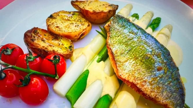 Acqua - Mediterranes - Restaurant