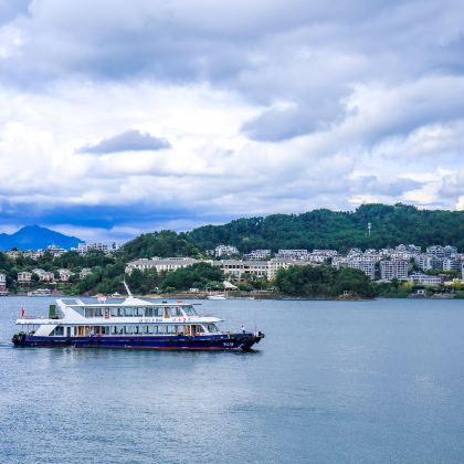 杭州+乌镇+千岛湖+苏州4日3晚跟团游