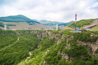 以冒险之名书写青春的记忆，本溪大峡谷两天一夜全攻略