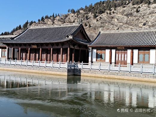 梁山春园景区
