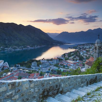 塞尔维亚+波黑+黑山+阿尔巴尼亚10日7晚跟团游