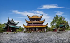 1-Day Yueyang Tour: Cultural Exploration of Ancient Towers, Scenic Beauty of Junshan Islet