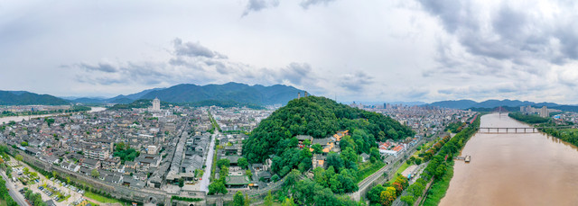 趁秋未凉,来台州临海,探寻千年古城的新与旧