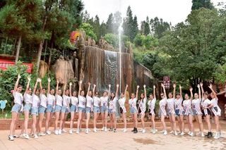 OMG!这个被环球旅游小姐翻牌的地方居然在昆明,给我立马出圈!