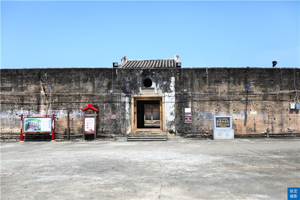 粤东有一座石寨古村落,墙宽4米的“城中城”,固若金汤名不虚传