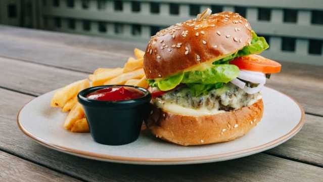 Courthouse Hotel餐厅图片